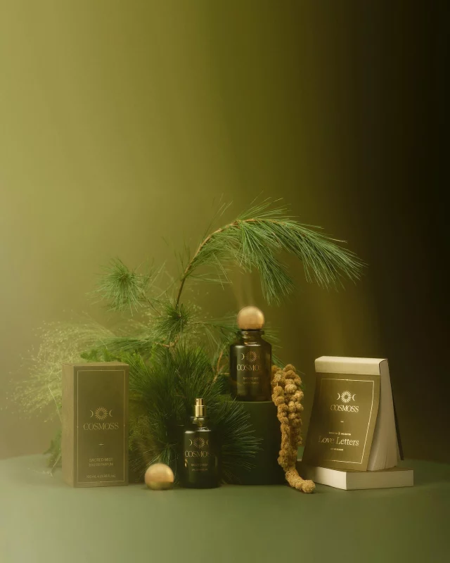 Here’s a magical gift for the body and mind! 💫
Discover with us the world of wellness with natural products from @cosmoss that take care of your well-being. Calm, relaxation and joy - let’s celebrate these holidays in harmony with your body and mind.
Client: Cosmoss @cosmoss
Art Director: Sonia Hotimsky @soniahotimsky
Photographer: Mateusz Grzelak @matigrzelak
Photographer’s Assistant: Bartek Kuś @daylight_studio_warsaw
Light Assistant: Szymon Grecko, Krystian Strupieniuk @studiopinup
Set Designer: Zosia Kozłowska @zosiaakozlowska
Florist: Gładki
Production: Warsaw Creatives | Sonia Chłosta @sonia_chl
Montage: Jakub Kozieł
Color: Zuzanna Woźniczka @zuzannawozniczkagrade / Color Engine